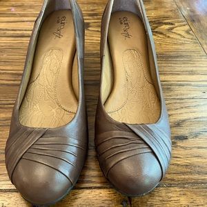 Brown euro soft heels.